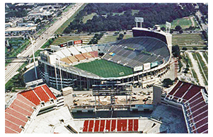 Tampa Stadium, Houlihans Stadium then Raymond James Stadium