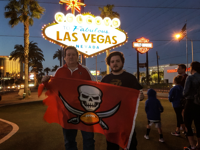BuccaneersFan.com heads across America, Coast-to-Coast to raise the Buccaneers Flag