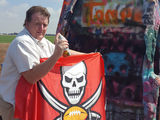 BuccaneersFan.com heads across America, Coast-to-Coast to raise the Buccaneers Flag